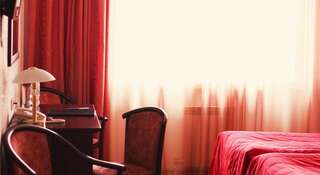 Гостиница Золотая Набережная Псков Двухместный номер "Комфорт" с 2 отдельными кроватями-6